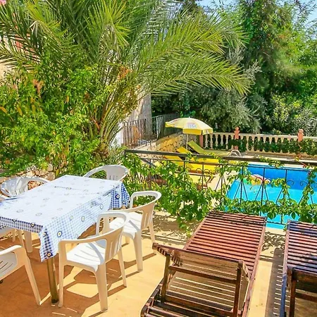 Villa Violet